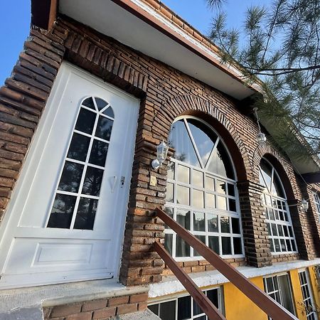 Hotel Quinta Las Bugambilias Tecozautla Exterior foto